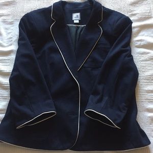 3/4 length sleeve blazer